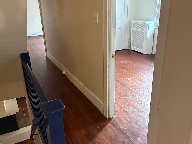 864 Stuyvesant Ave — Photo 8
