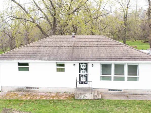 5808 90th St NW, Pine Island, MN 55963