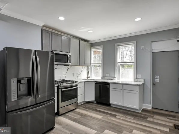 1627 Laurens St, Baltimore, MD 21217