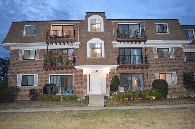 1st image of 4178 Cove Ln APT A