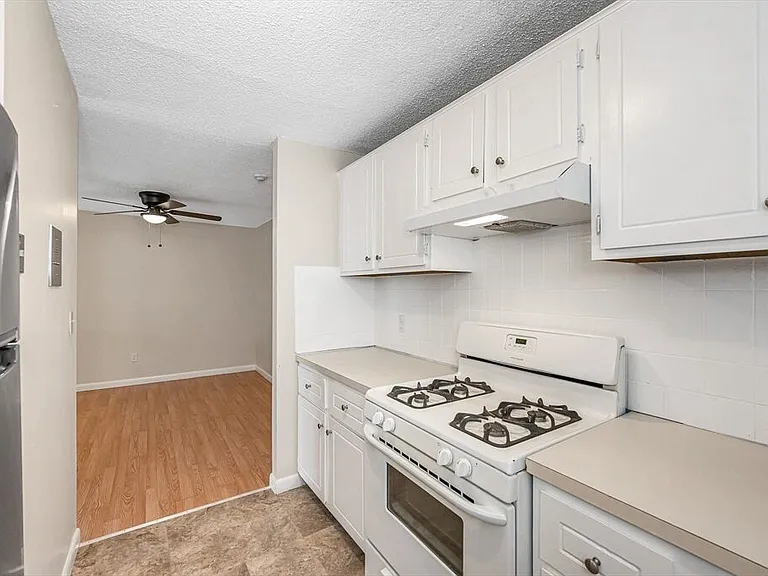 307 Pawtucket Blvd #13A — Photo 16