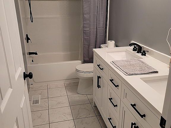 Main Bathroom
