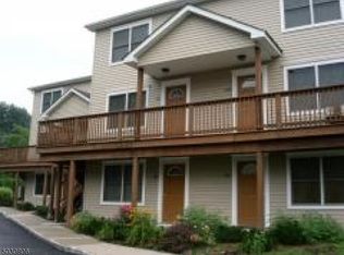 5 Maple Ave APT 104, Vauxhall, NJ 07088