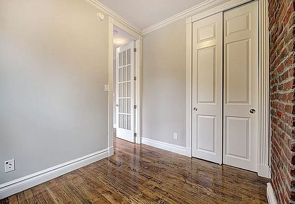 3rd image of 410 E 13th St #5H