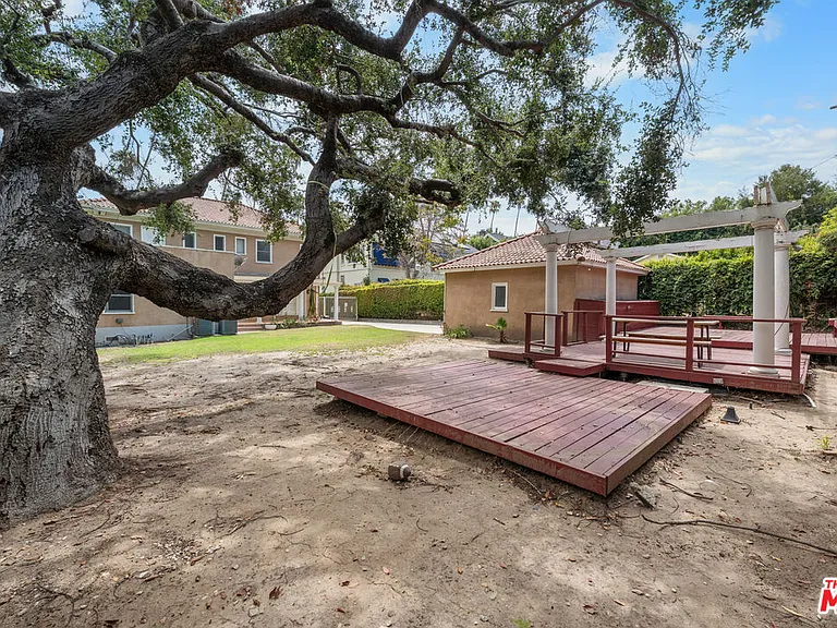 1231 S Saint Andrews Pl — Photo 37