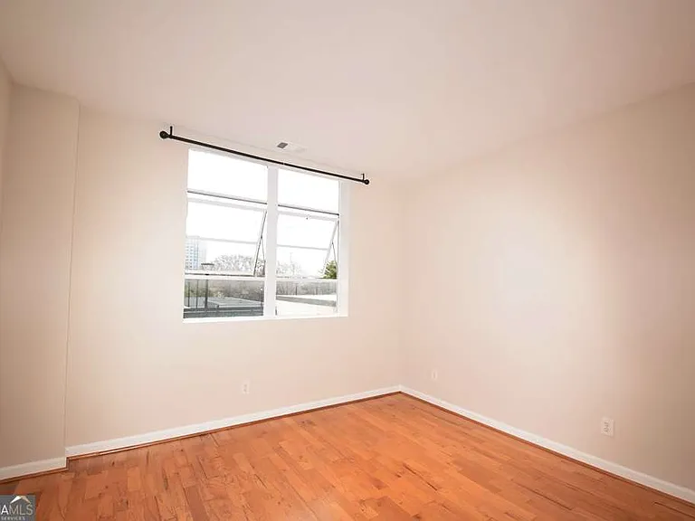 1421 Peachtree St NE #307 — Photo 6