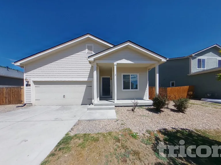 6550 Phantom Way — Photo 1