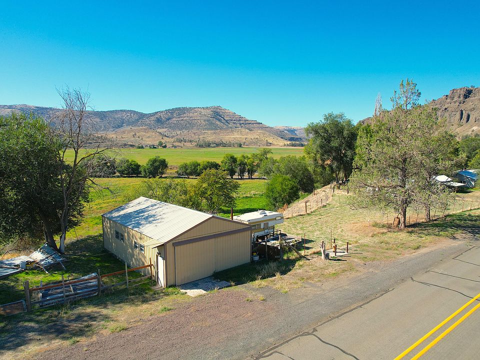 1st image of Willow St
