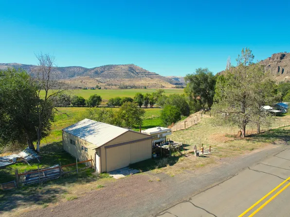 Willow St, Spray, OR 97874