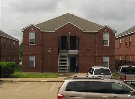 2nd image of 109 Maple Ave APT C