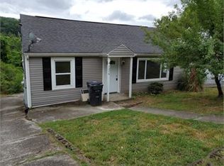 2826 Greenway Dr, Knoxville, TN 37918