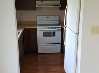 2001 S Mattis Ave #B, Champaign, IL 61821