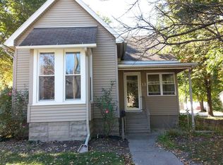 13 Laurel Ave, Du Quoin, IL 62832