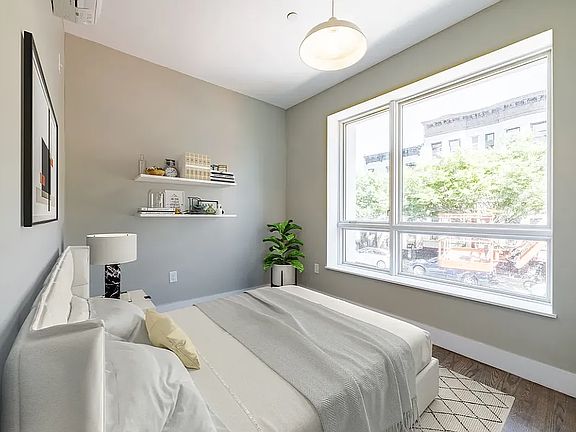 4th image of 806 Saint Johns Pl #2G