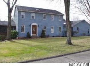 160 McPherson Dr, Washington, WV
