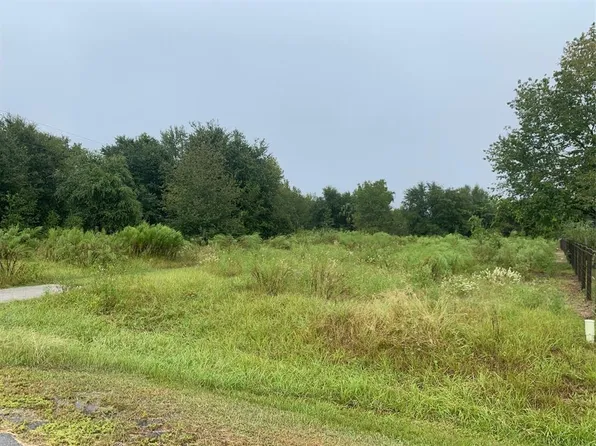 12201 SE 114th St, Ocklawaha, FL 32179
