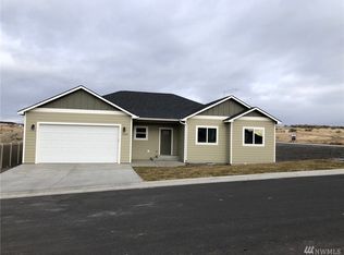 1590 Valhalla Loop, Selah, WA 98942