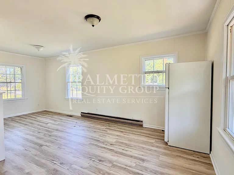 1512 Andover Ave — Photo 6