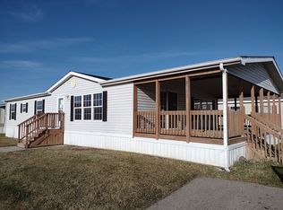 8313 Canyon Trl, Fenton, MI 48430