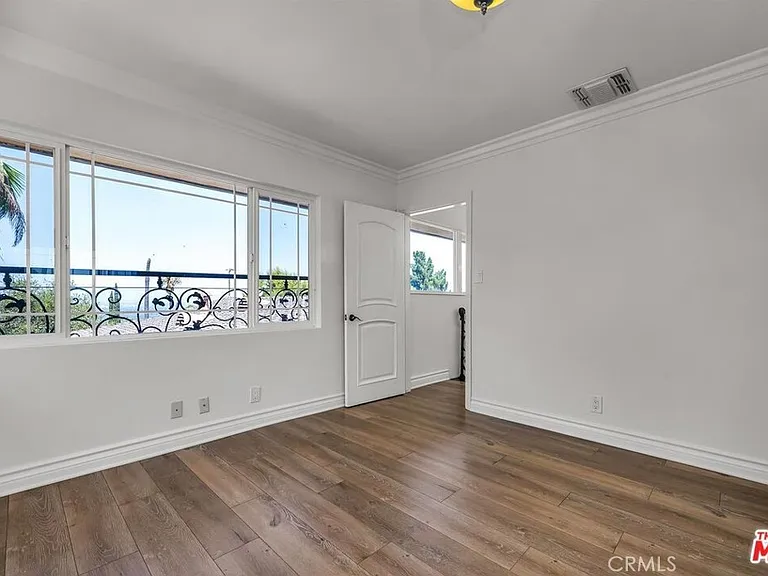 3446 Alginet Dr — Photo 22