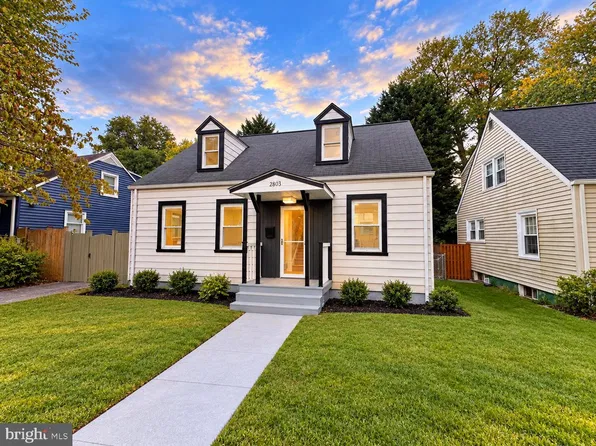 2803 Greenway Blvd, Falls Church, VA 22042