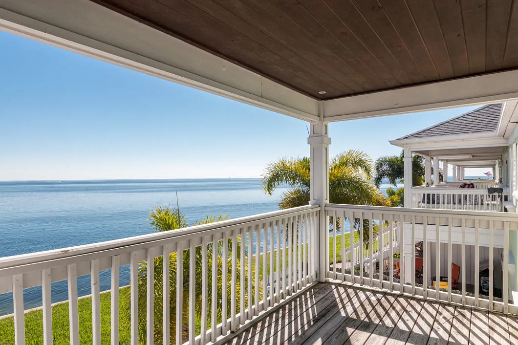 4858 Coquina Key Drive SE — Photo 2