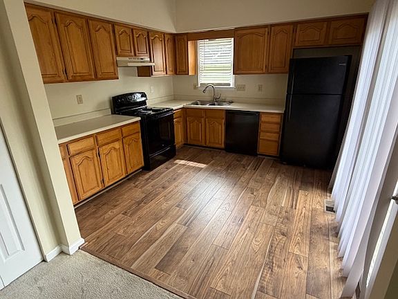 5th image of 8 Brooks Cove Rd