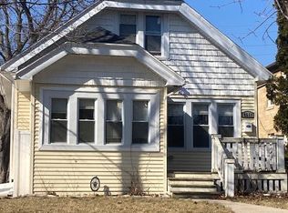 4661 N 19th Pl, Milwaukee, WI 53209