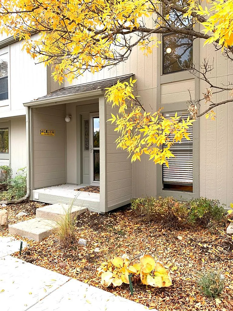 2 bed, 900 sqft, $2,950 — Photo 3
