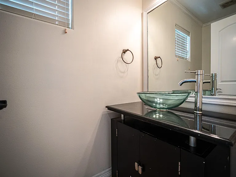 3119 Fairdale Oaks E — Photo 11