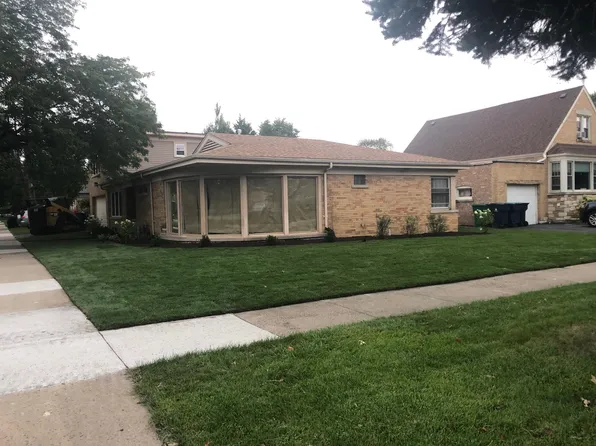 9857 S Lawndale Ave, Evergreen Park, IL 60805