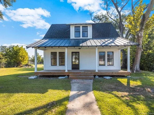 306 College St, Dequincy, LA 70633