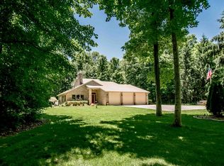 10541 N Meridian Rd, Roanoke, IN 46783