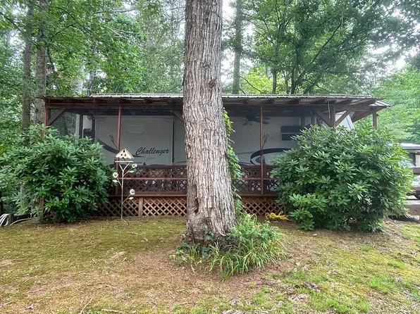 60 Country Woods Dr #2, Franklin, NC 28734
