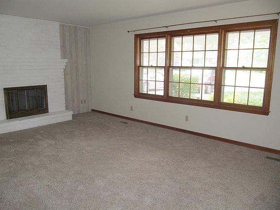 Living room with fireplace