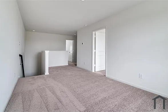 1876 Lockhart Dr — Photo 10