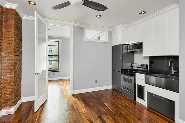 Rented by Compass | media 6