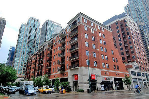 1st image of 33 W Huron St APT 408