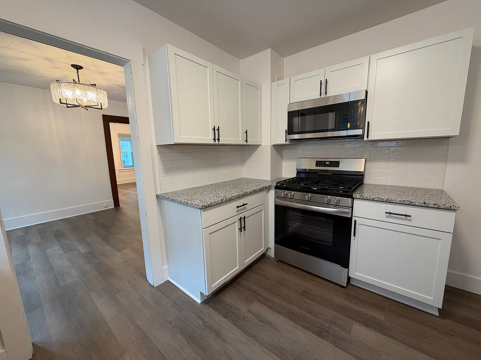 2 bed, 1100 sqft, $1,650 — Photo 1