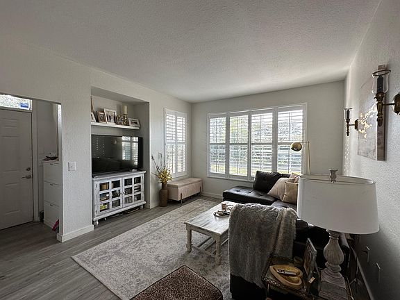 2nd image of 13700 N Richmond Park Dr #1301