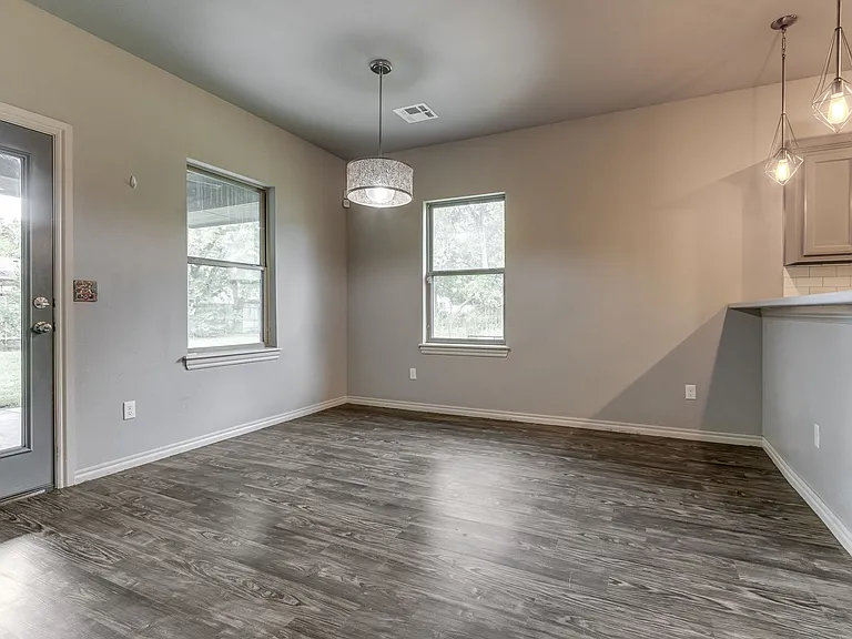 6304 NW 32nd St — Photo 11
