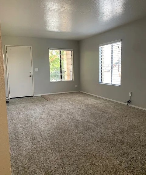 539 E Ridgecrest Blvd #F — Photo 2