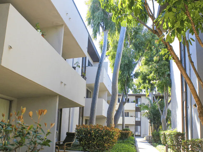 The Ray Apartments — Photo 29