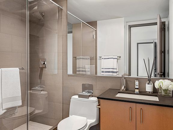 4th image of 8 Spruce St APT 65C
