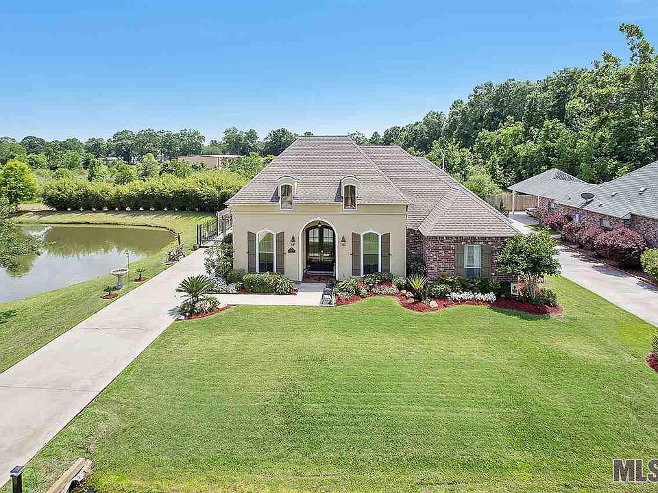 1st image of 40473 Misty Oak Ct