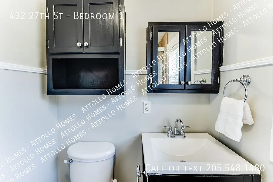 All-Inclusive Bedroom - Crimson Villa - Bedroom #1 - Near UA Campus — Photo 3