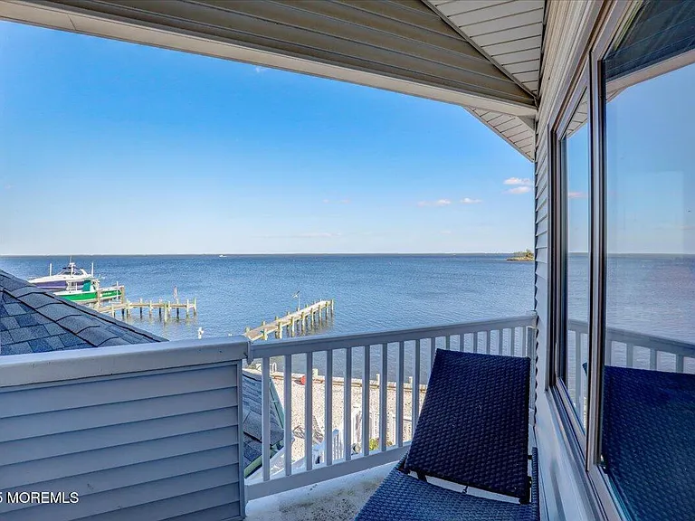 1207 Capstan Dr — Photo 37