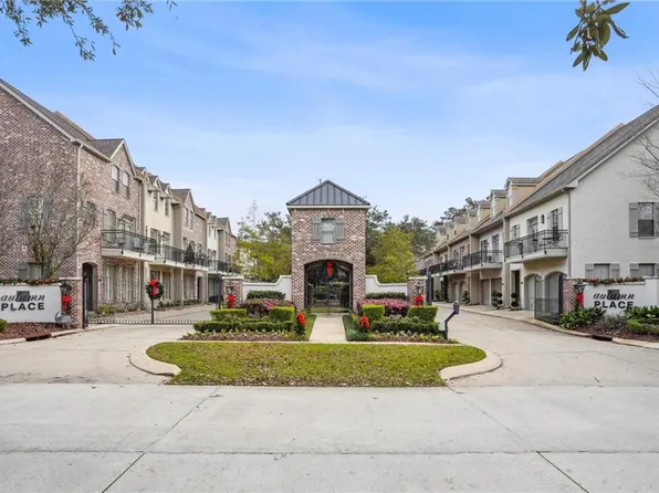 827 Autumn Pl APT 203, Mandeville, LA 70471