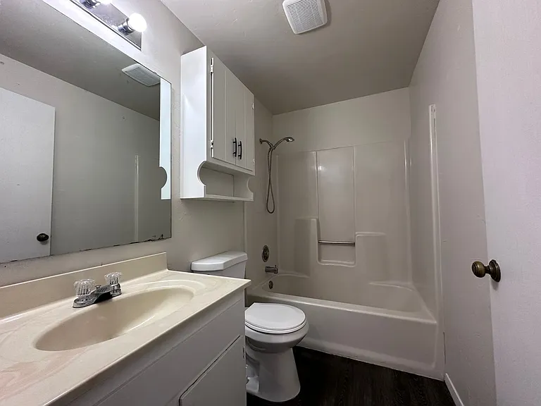 1186 Scheuring Rd — Photo 17