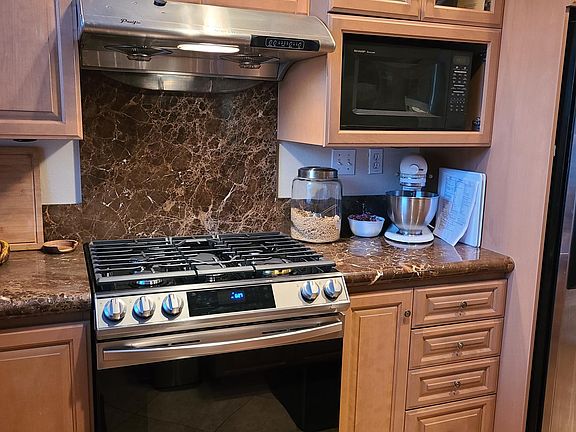 2nd image of 2806 Cherrywood